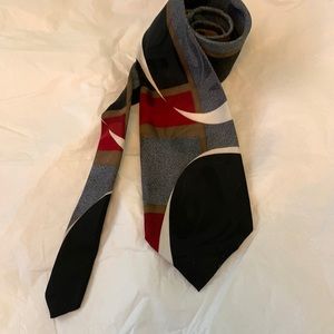 Mercedes, Tie. 100% polyester